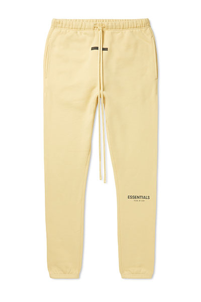 كبسولة عصرية لا تفوت من Mr. Porter  x"Fear Of God"